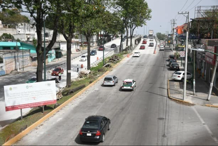 Abren puente vehicular de Lázaro Cárdenas, en Xalapa