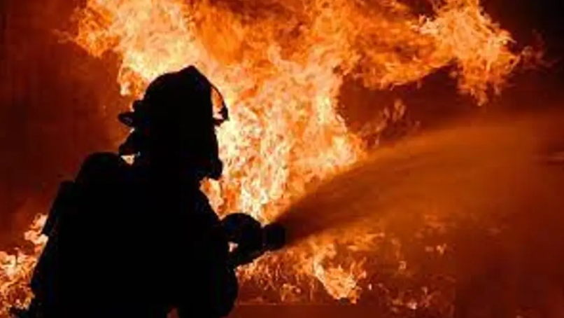 Incendio en cerro de Macuiltépetl alarma a xalapeños