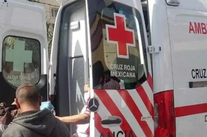 Niño de 9 años sufre quemaduras en ojo cuando jugaba con cohetes
