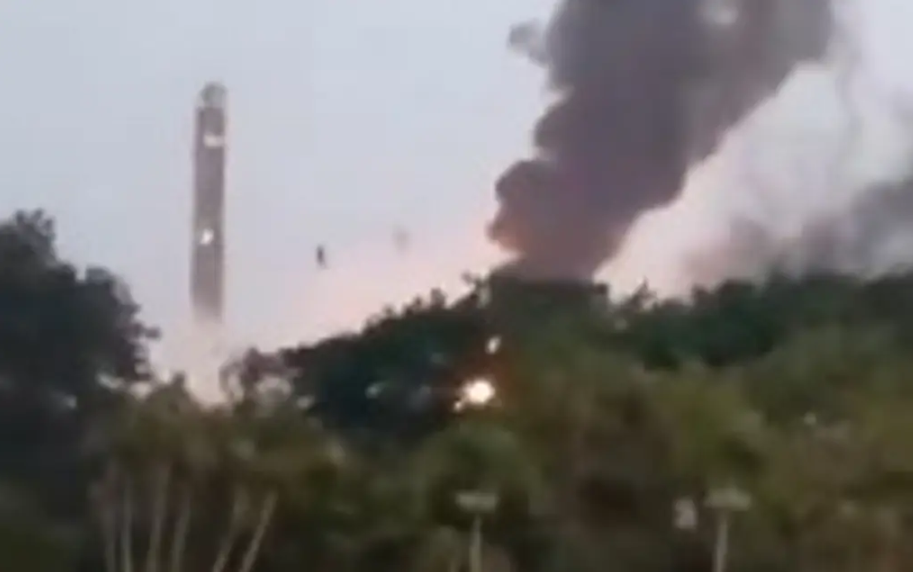 Se registra explosión en complejo de Pemex en Coatzacoalcos, Veracruz