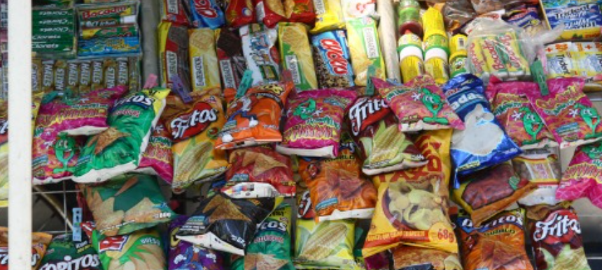 Retirarán refrigeradores, dispensadores y anaqueles de comida chatarras en escuelas públicas de Veracruz