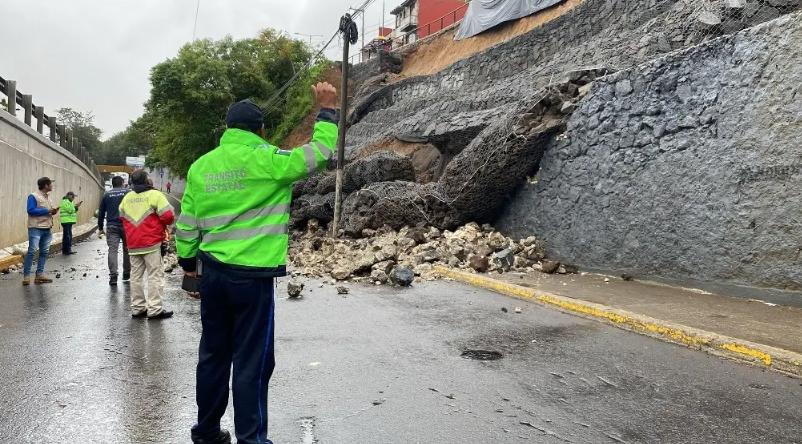 Colapsa muro de contención en el bulevar Xalapa-Banderilla