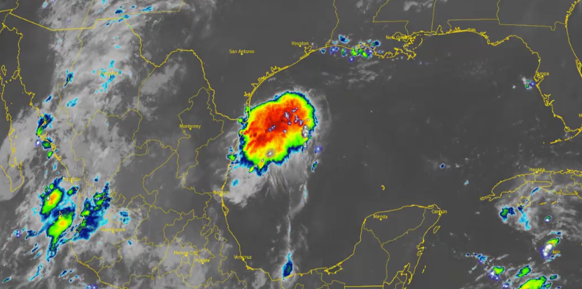 Reportan que el disturbio tropical 98L podría impactar como depresión tropical