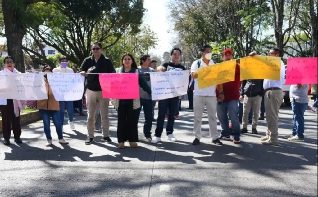 Continúan las protestas de trabajadores de Salud, exijen pagos pendientes