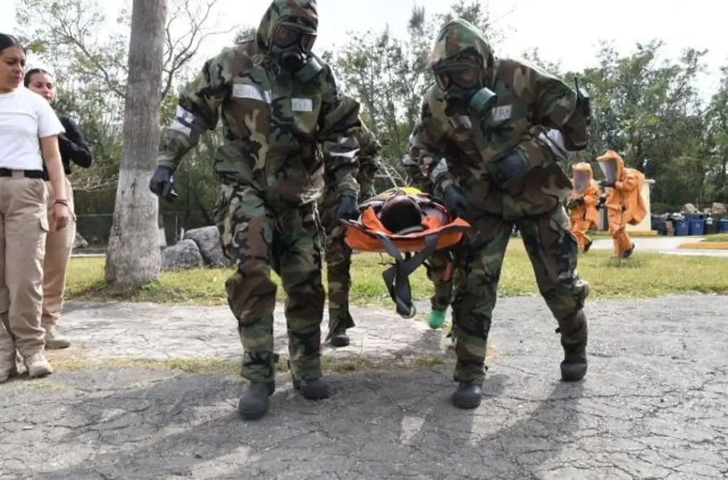 Realizan entrenamiento de la SEMAR en Laguna Verde