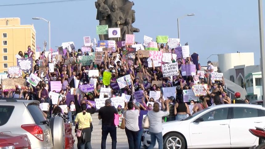 Rocío Nahle llama a marchas pacíficas en el marco del 8M