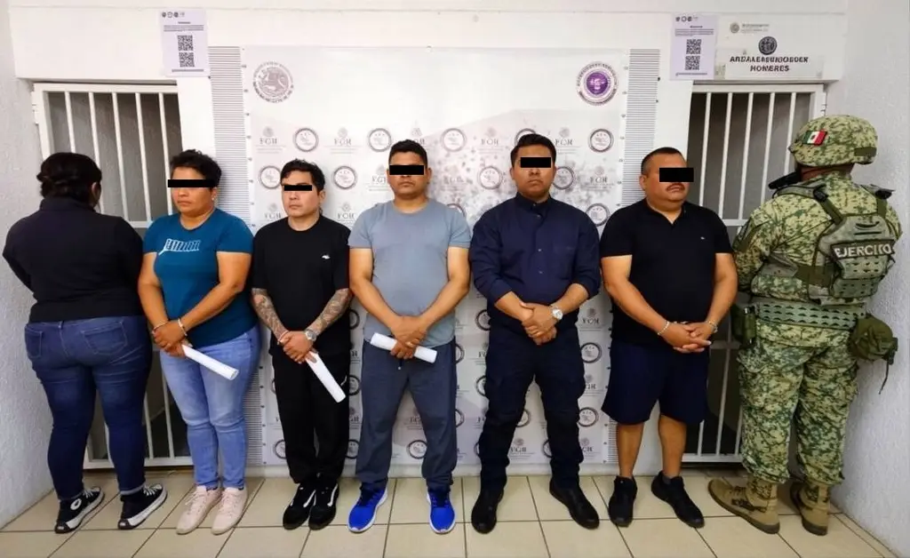 FGR detiene a seis policías estatales del cuartel 'San José' por presunta desaparición