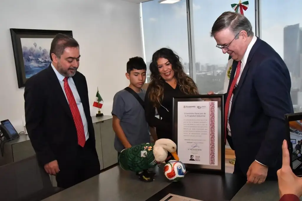 Dueños obtienen registro oficial del Pato Merlín como marca oficial