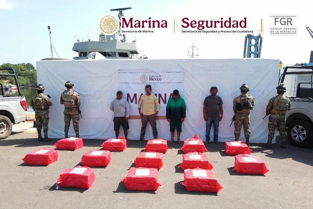 Marina asegura más de un tonelada de cocaína; hay personas detenidas