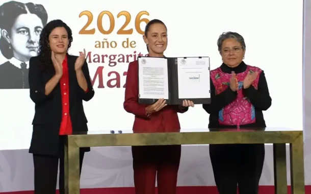 Sheinbaum firma decreto para garantizar la transparencia total del gobierno y el acceso a la información