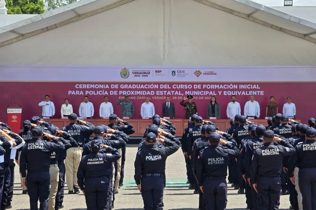 Se suman 107 policías estatales nuevos a Veracruz