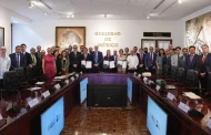 Renueva Sheinbaum acuerdo con gasolineros para contener precios