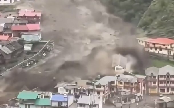 Colapso glaciar provoca inundación que arrasó la frontera entre China-Nepal