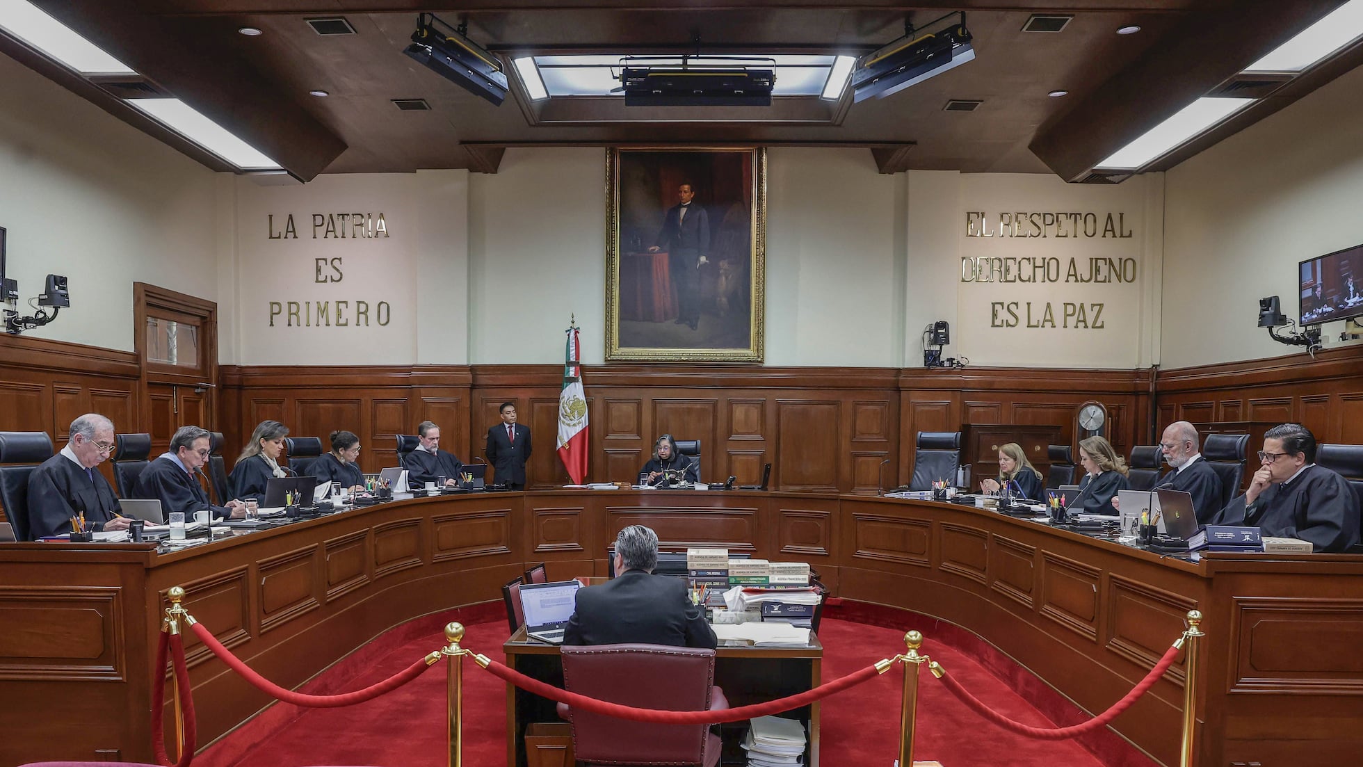 Suprema Corte avala que dinero no reclamado de AFORES pase a Pensiones para el Bienestar