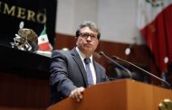 Ricardo Monreal Ávila, en contra listas de periodistas y confirma su reelección