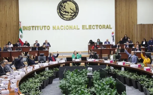 Consejeros del INE exigen perfil independiente del Gobierno y los partidos