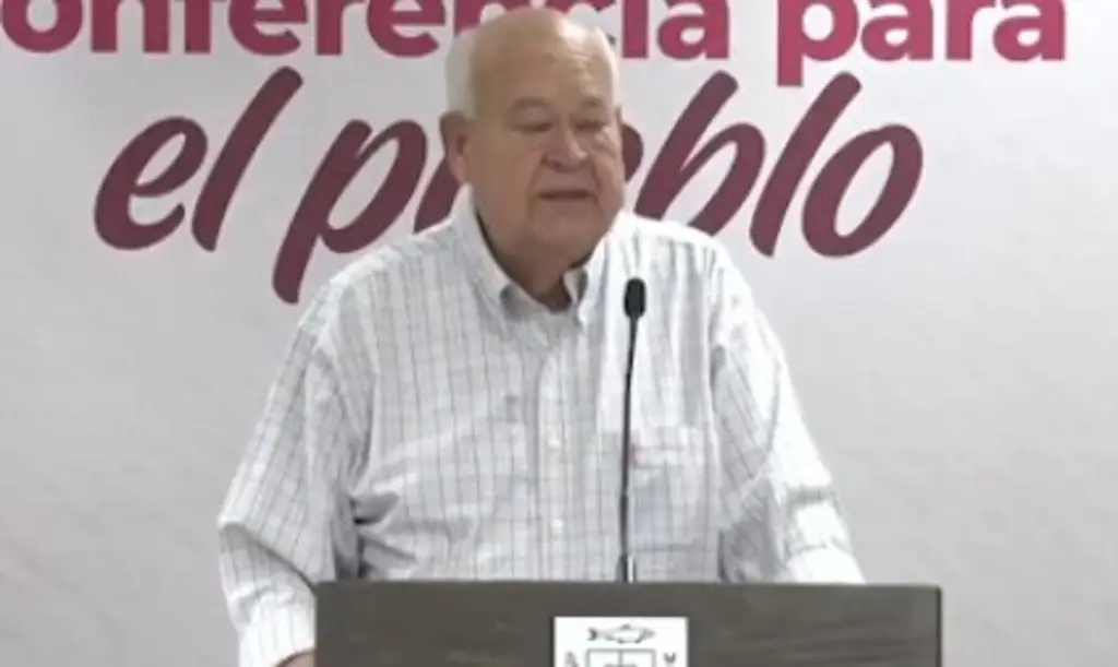 Gobernador de Baja California Sur rompe en llanto al defender a su hija Marcela Castro
