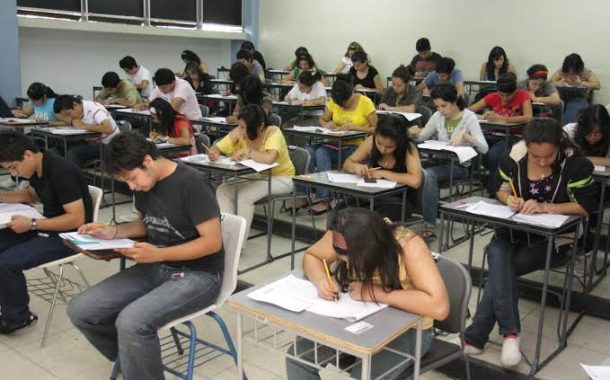 UV ofrece beca de 10 mil pesos a estudiantes